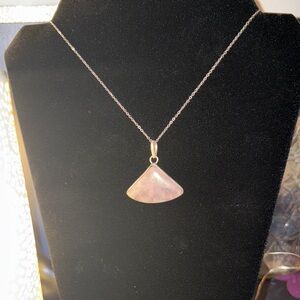 Elegant Vintage Rose Quartz Pendant Necklace